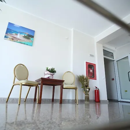 Santorini De Inchiriat Mamaia Nord