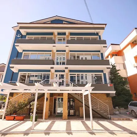 Santorini De Inchiriat Mamaia Nord ナボダリ