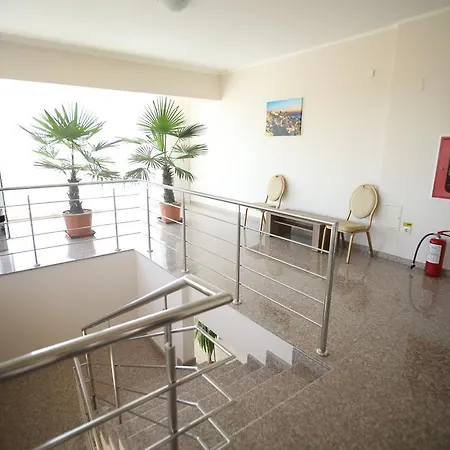 Santorini De Inchiriat Mamaia Nord