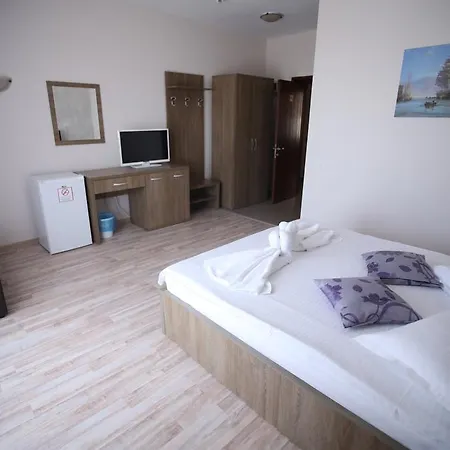 Santorini De Inchiriat Mamaia Nord 招待所 那沃达利